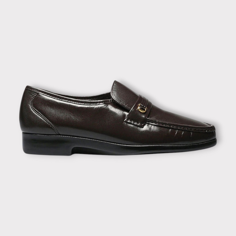 Men's Florsheim Riva Loafer in Brown Leather. 17099 02